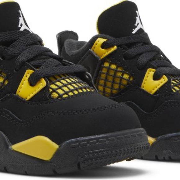 Jordan 4 Retro Thunder (2023) Toddlers Size 6c - Picture 1 of 15